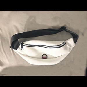 Zara fanny pack